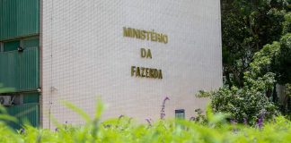 Fachada do Ministério da Fazenda em Brasília.