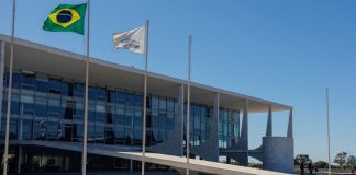 Foto do Palácio Planalto, sede oficial do Governo Federal.