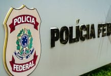Operação Slots bloqueia até R$ 951 milhões em ação contra apostas ilegais Fachada do prédio da Polícia Federal em Brasília.