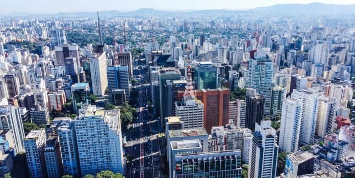 Ricardo-Nunes-Afirma-Que-Vai-Sancionar-Projeto-Que-Restringe-Publicidade-de-Apostas-em-Sao-Paulo Foto panorâmica da cidade de São Paulo.
