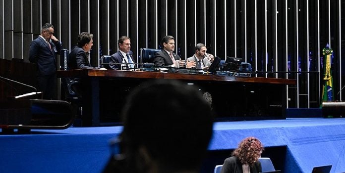 Senado-aprova-MP-que-amplia-recursos-das-apostas-destinados-ao-Funapol O Plenário do Senado na sessão de aprovação da MP nº 1.348/2026