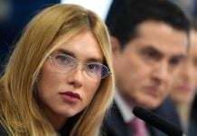Foto tirada de Virginia Fonseca enquanto ela depunha na CPI das Bets.