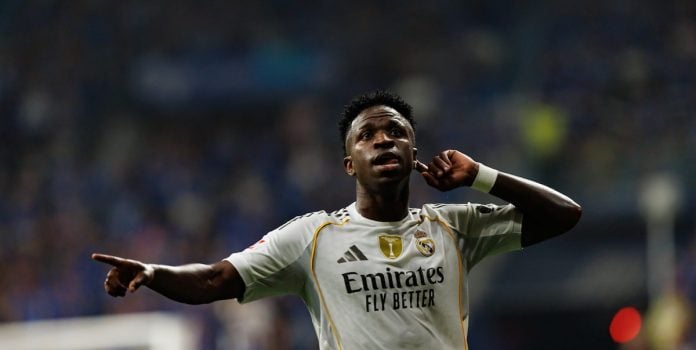 Vinícius Júnior, jogador do Real Madrid, celebra gol.