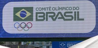 Placa do Comitê Olímpico do Brasil (COB).
