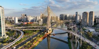 Vista da Ponte Octávio Frias de Oliveira, em São Paulo