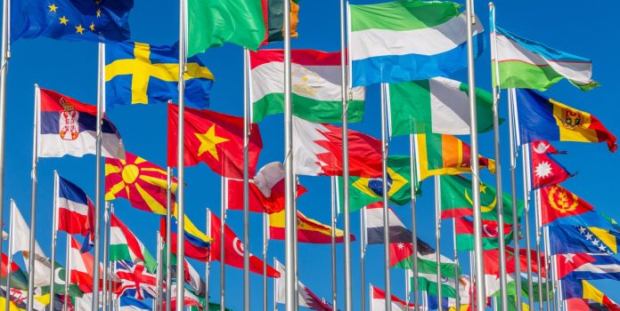 spa-como-referência-global-em-regulação-de-apostas Bandeiras de diversos países para representar união internacional