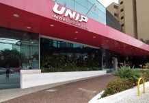 Foto de fachada de uma unidade da UNIP.