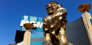 BetMGM lança campanha no Brasil com foco no legado da MGM Leão dourado da MGM, em Las Vegas