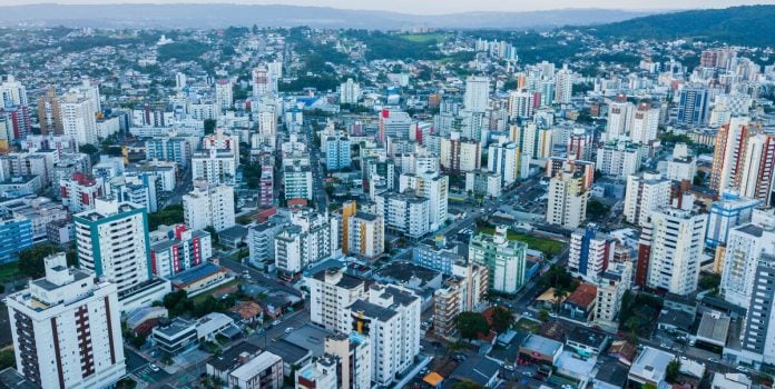 Vista aérea da cidade de Criciúma, Santa Catarina