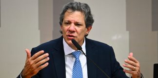 Fernando Haddad dispara contra setor regulado de apostas: “Não contribui em nada para a economia brasileira” Fernando Haddad (PT) discursa no Senado.
