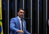 Flávio Bolsonaro discursa no Senado Federal.