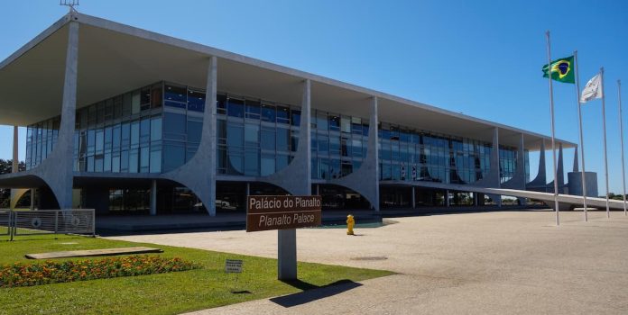 Palácio do Planalto, sede oficial do governo.