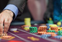 STF pode retomar julgamento sobre jogos de azar após eleições de 2026 Uma mesa de jogo em um cassino físico.