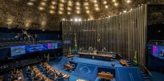 Congresso define integrantes da comissão mista que analisará MP que proíbe apostas Foto do plenário do Congresso Nacional do Brasil.