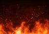 Chamas do inferno, simbolizando o novo jogo da CreedRoomz, Inferno Roulette.