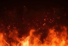 Chamas do inferno, simbolizando o novo jogo da CreedRoomz, Inferno Roulette.