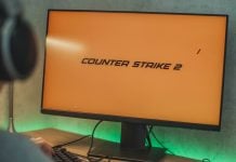 Governo quer fiscalizar seis jogos eletrônicos por semelhanças entre loot boxes e apostas online Counter-Strike 2 aberto em um computador. O jogo oferece loot boxes.
