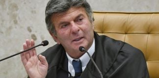 Luiz Fux avalia adiar decisão sobre proibição das apostas para depois do segundo turno Luiz Fux é fotografado durante sessão do STF.